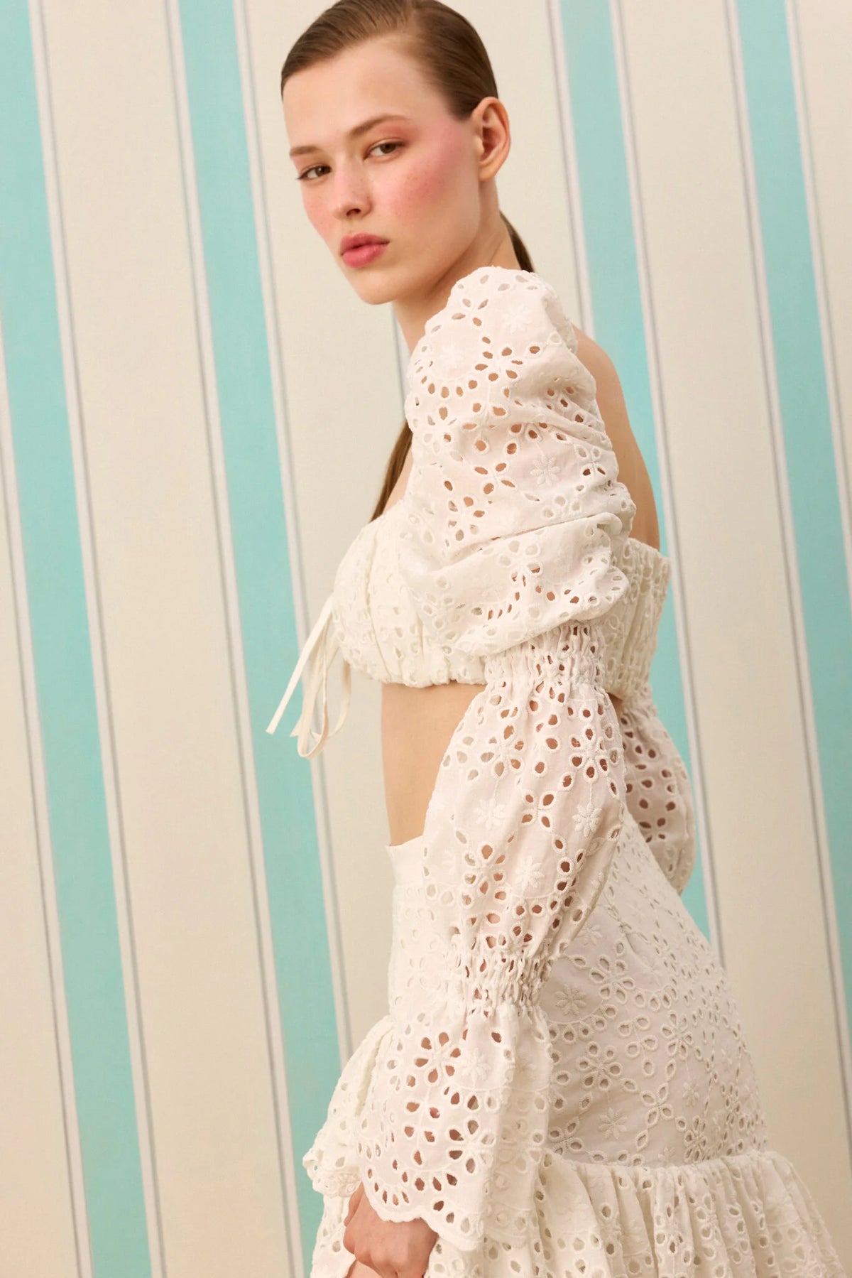 PORCELAIN TIE TOP