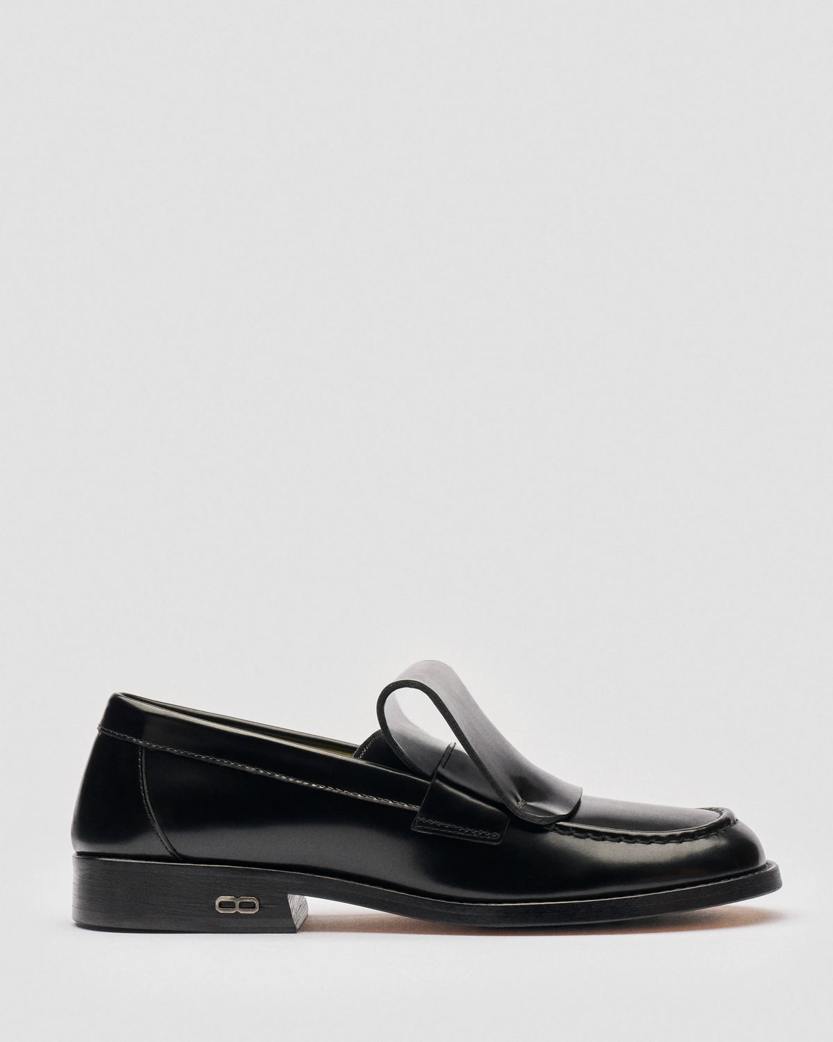 DILLY - Black