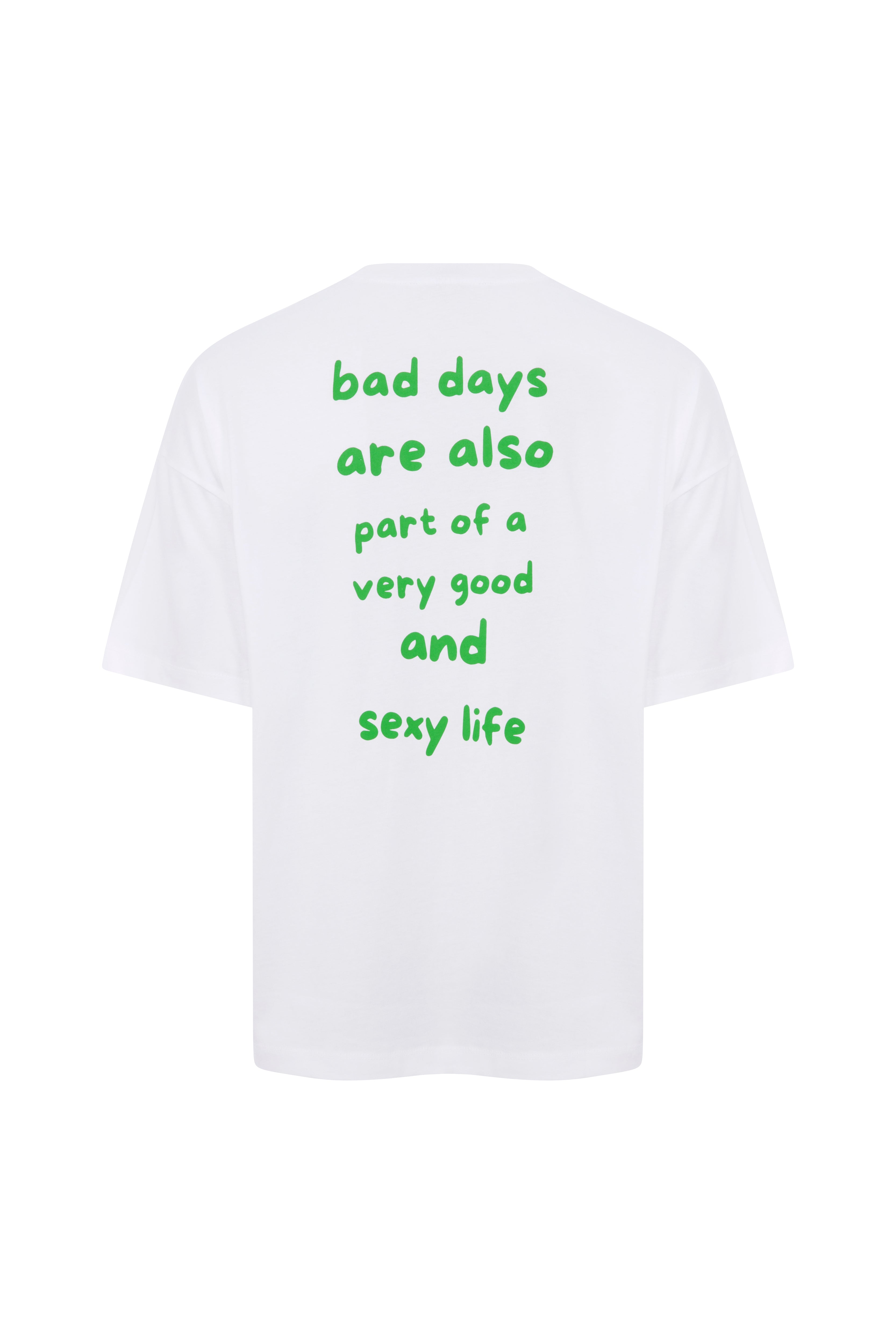 PERFECTLY MESSY TEE