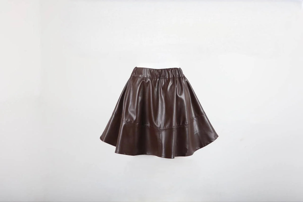 NELLY ETEK