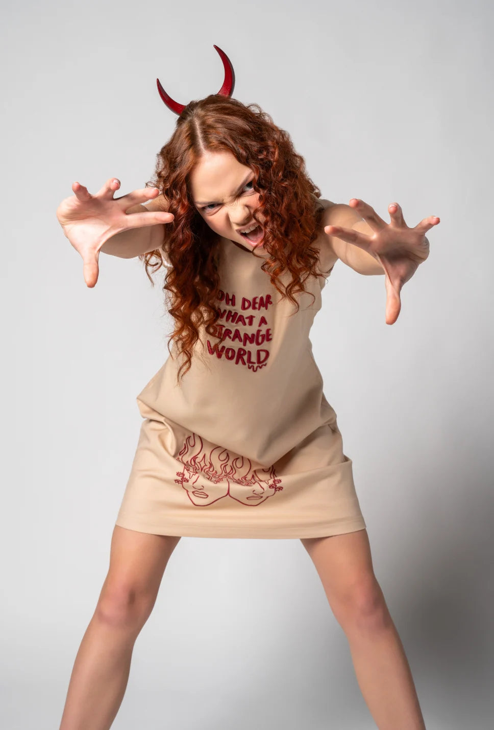 STRANGE WORLD ELBİSE