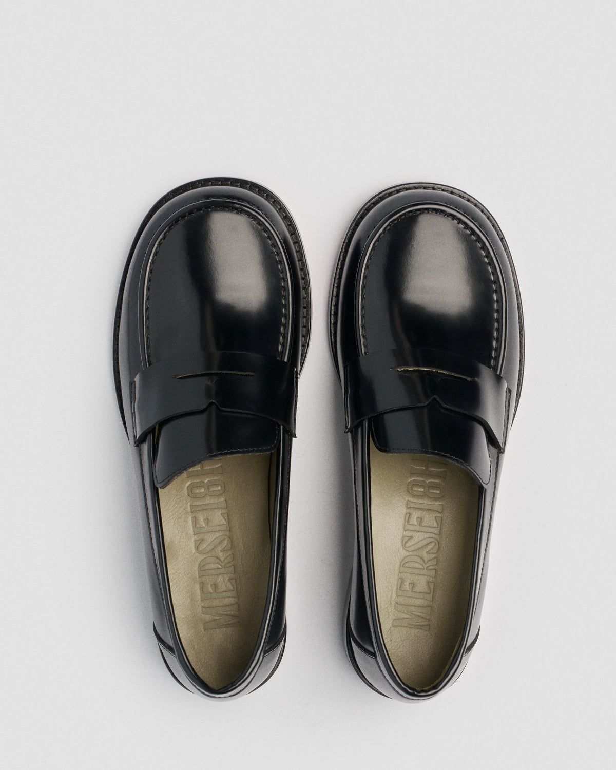 THE 8 - Black