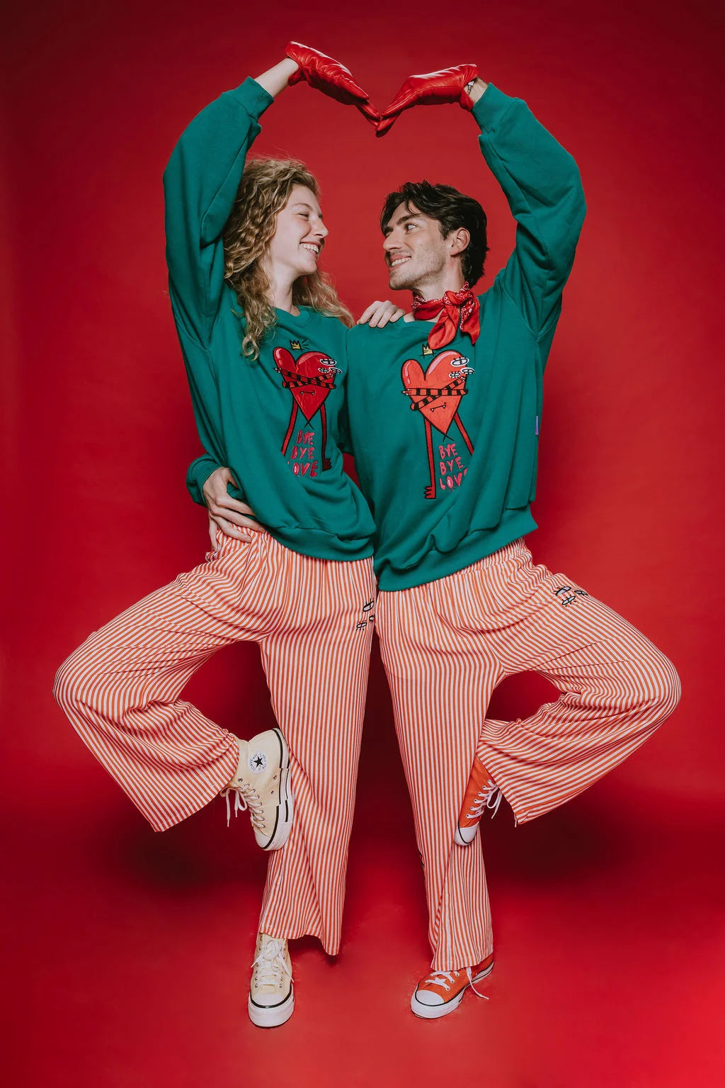 BYE LOVE UNISEX SWEATSHIRT